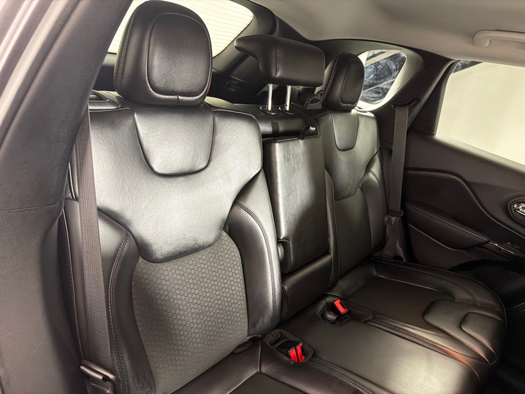 2020 Jeep Cherokee Image 23
