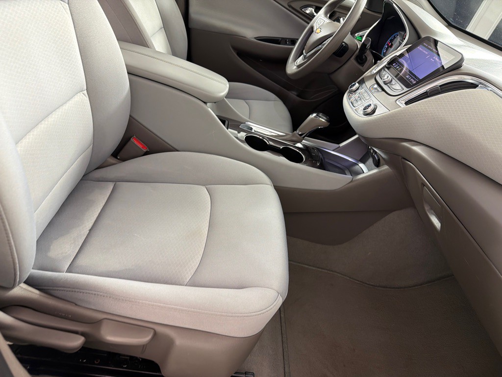 2020 Chevrolet Malibu Image 23