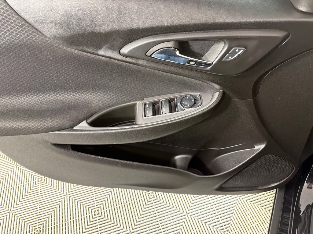 2023 Chevrolet Malibu Image 11