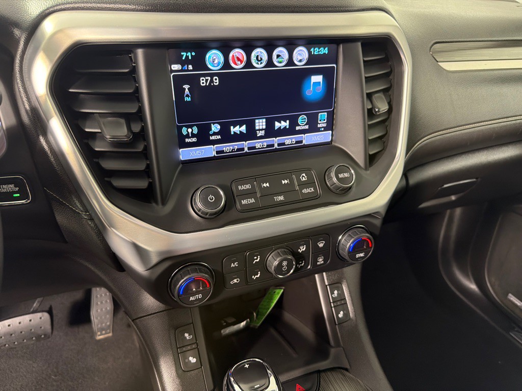 2018 GMC Acadia Image 15