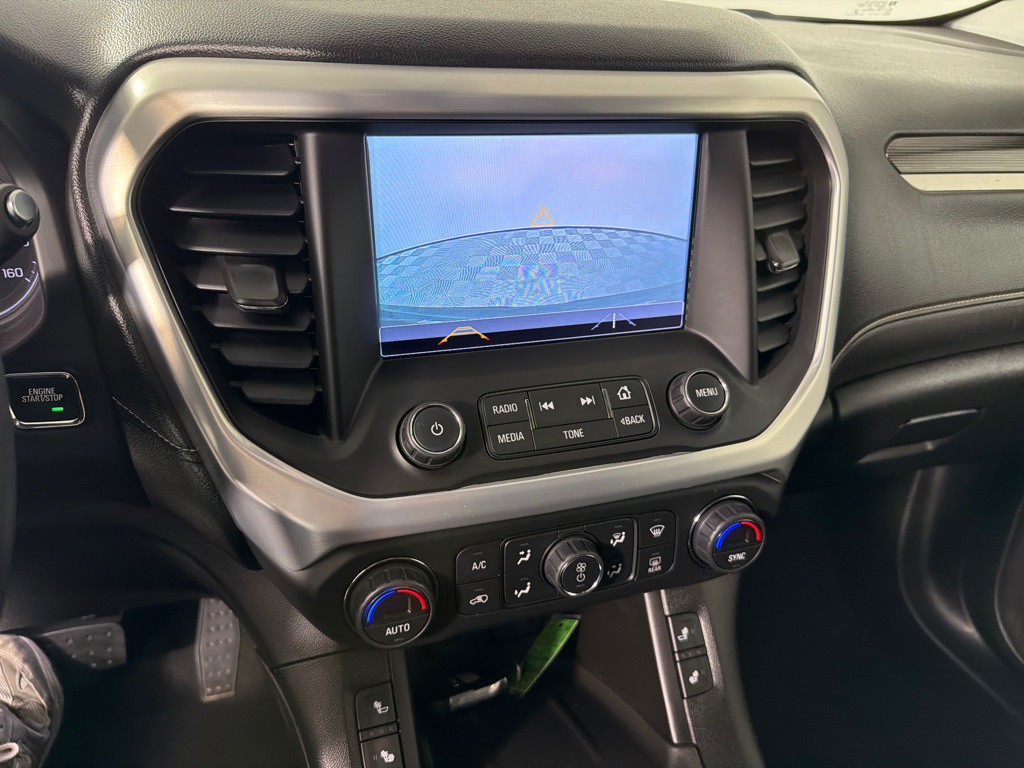 2018 GMC Acadia Image 16