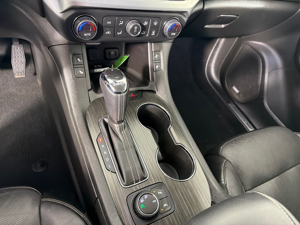 2018 GMC Acadia Image 17
