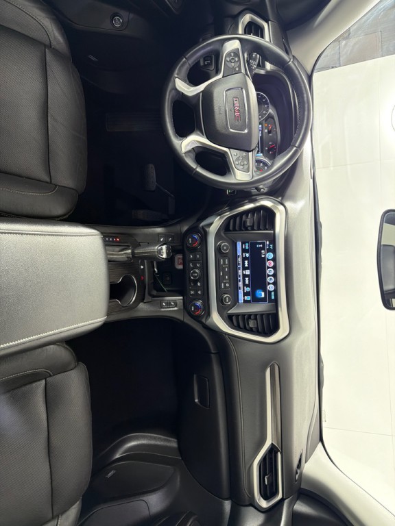 2018 GMC Acadia Image 26