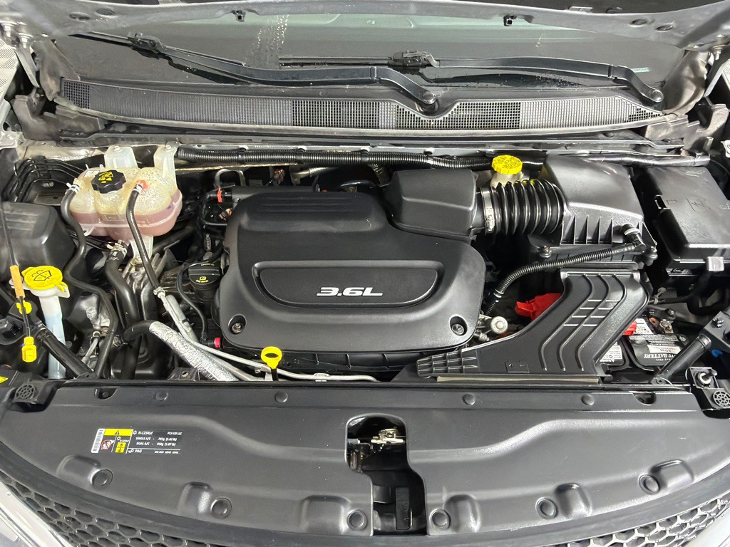 2017 Chrysler Pacifica Image 27