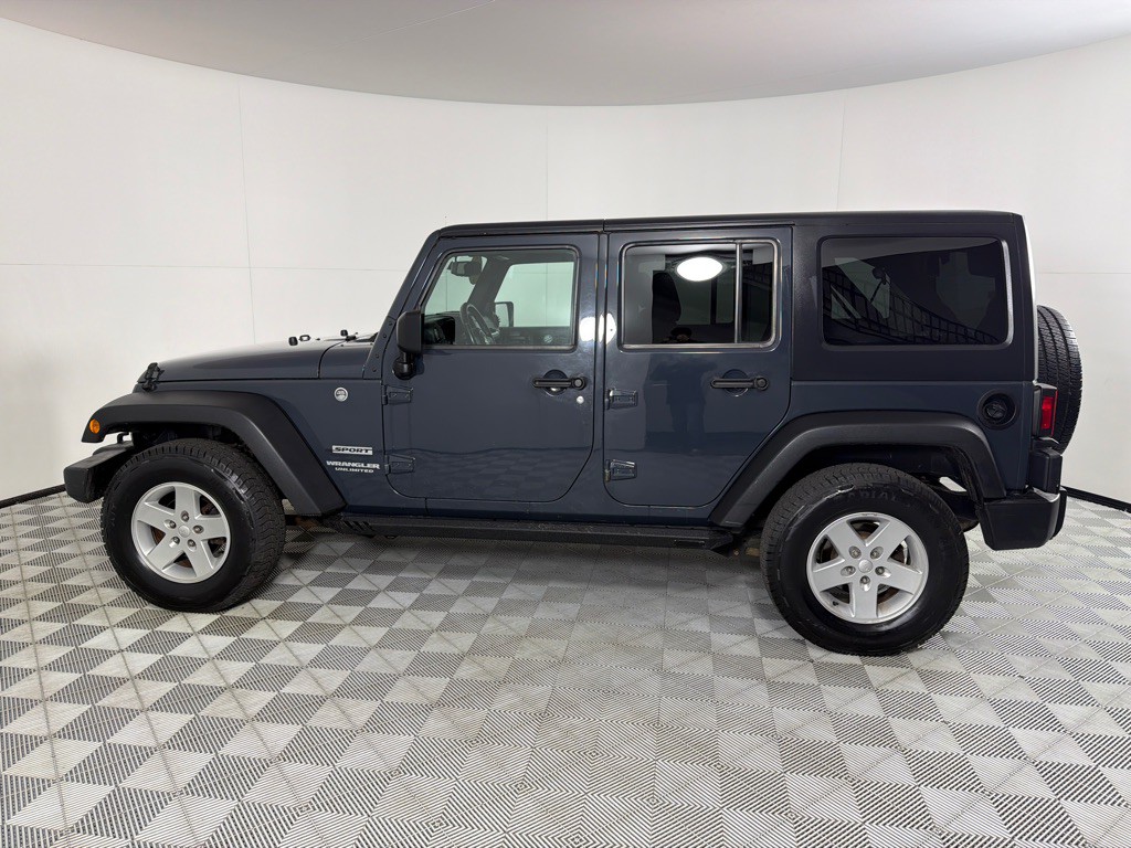 2017 Jeep Wrangler Unlimited Image 8