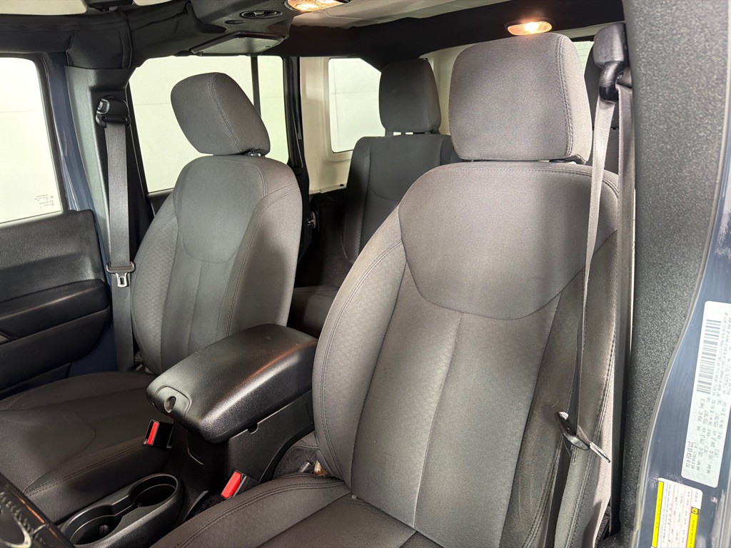 2017 Jeep Wrangler Unlimited Image 11
