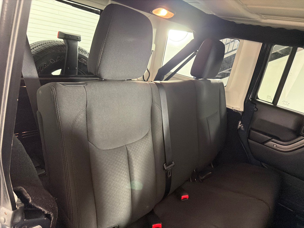 2017 Jeep Wrangler Unlimited Image 19