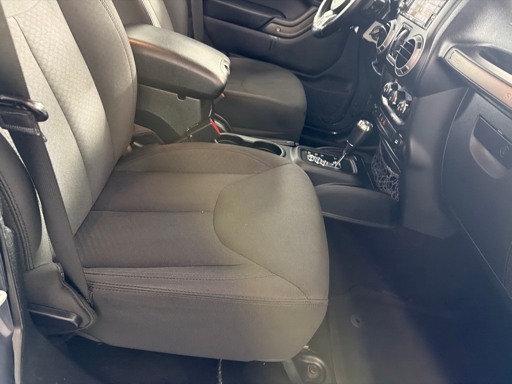 2017 Jeep Wrangler Unlimited Image 20