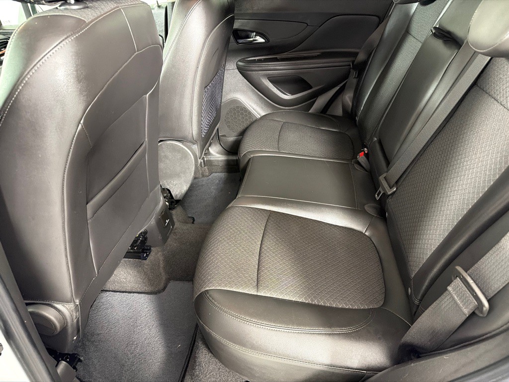 2019 Buick Enclave Image 18