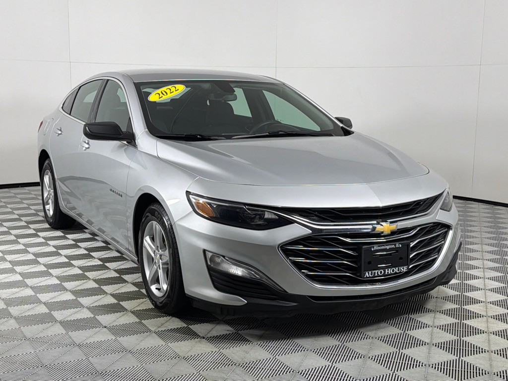 2022 Chevrolet Malibu Image 3