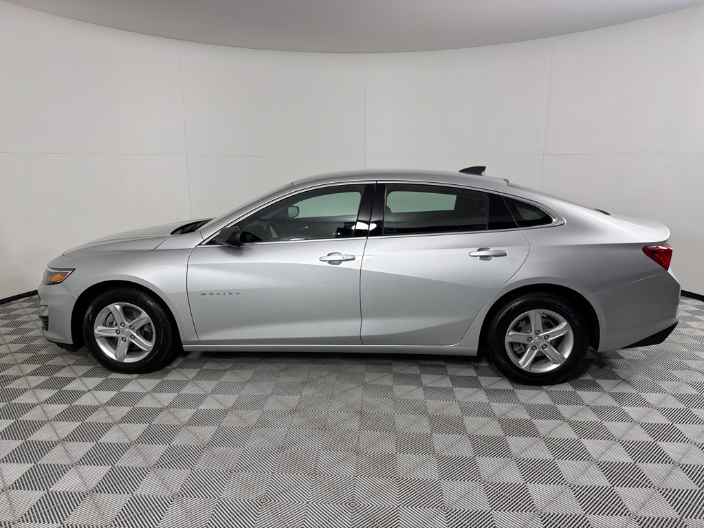 2022 Chevrolet Malibu Image 8