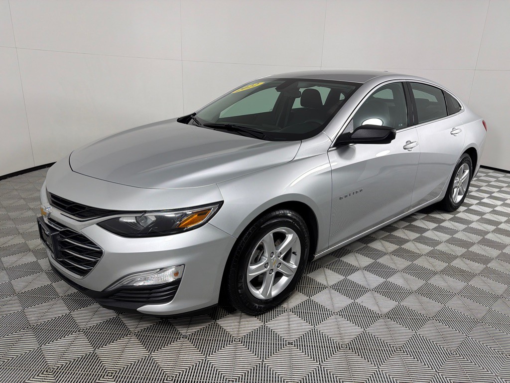 2022 Chevrolet Malibu Image 9