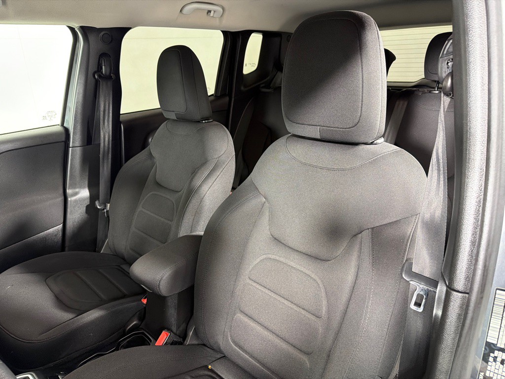 2021 Jeep Renegade Image 12