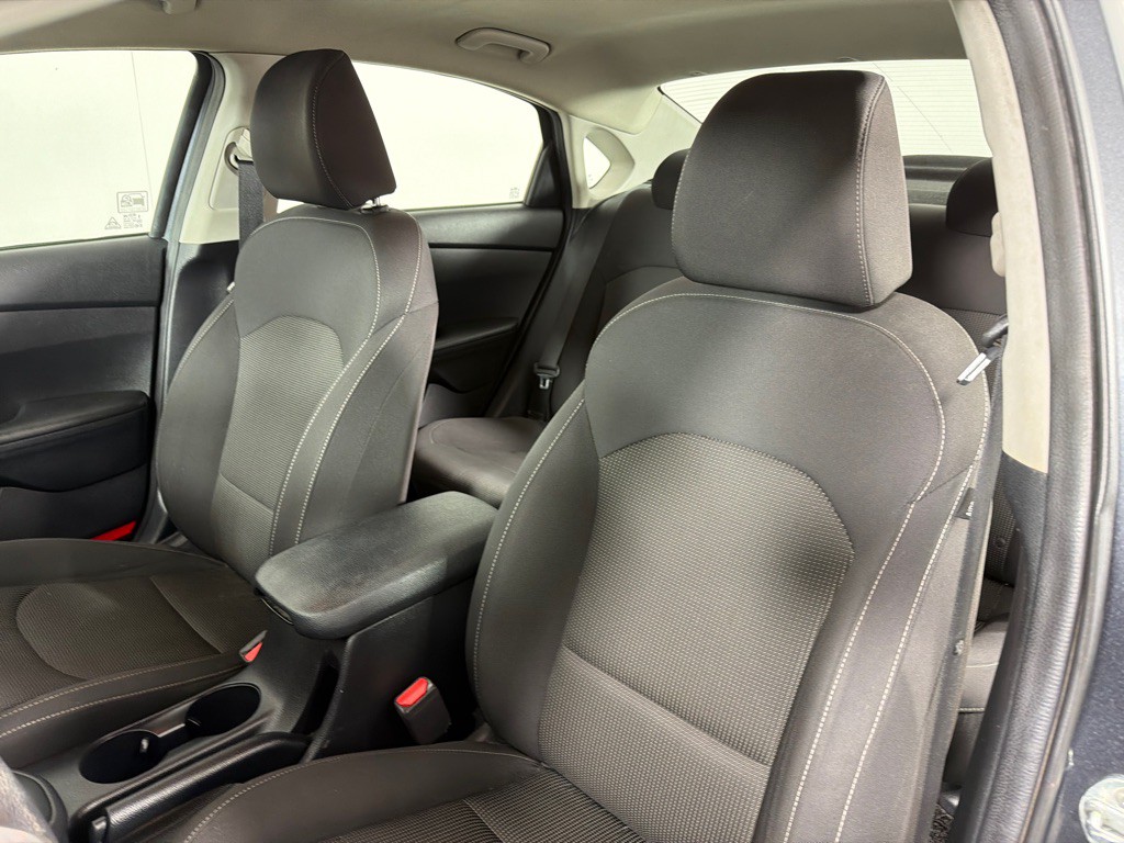 2019 Kia Forte Image 12