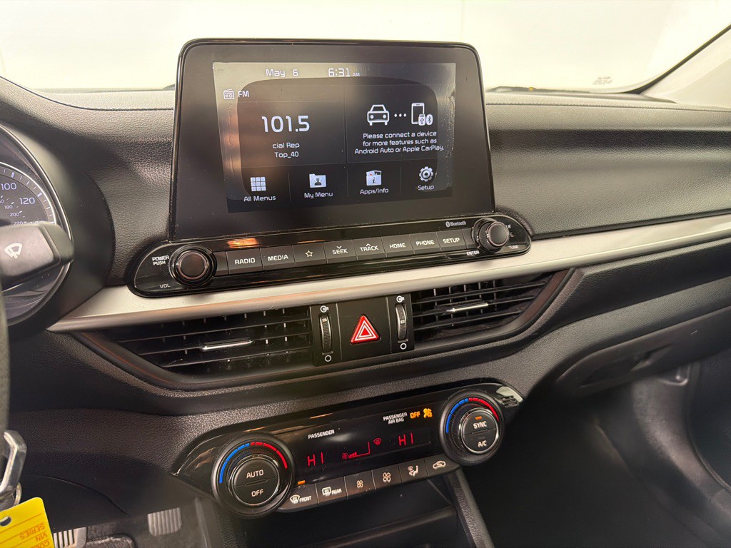 2019 Kia Forte Image 15