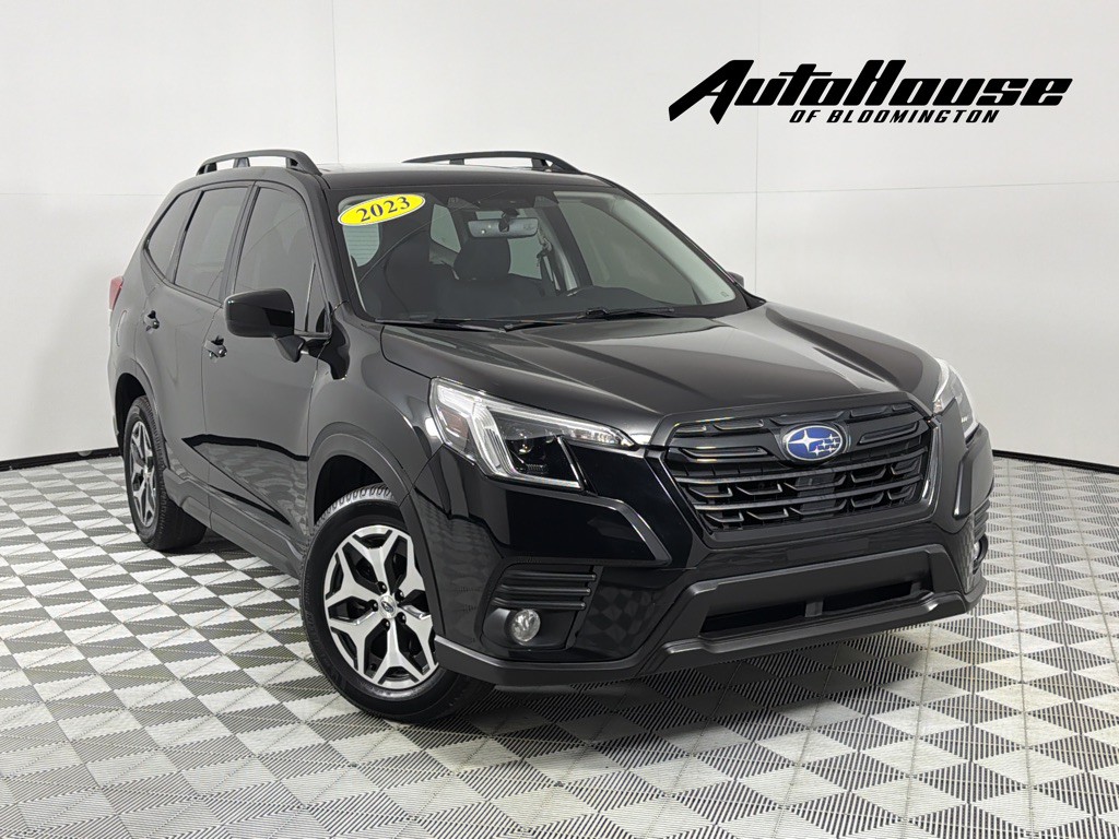 2023 Subaru Forester Image 1