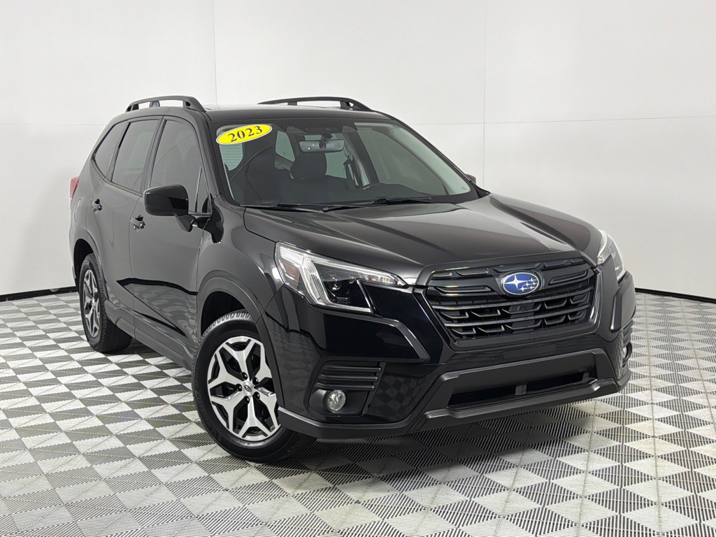 2023 Subaru Forester Image 2