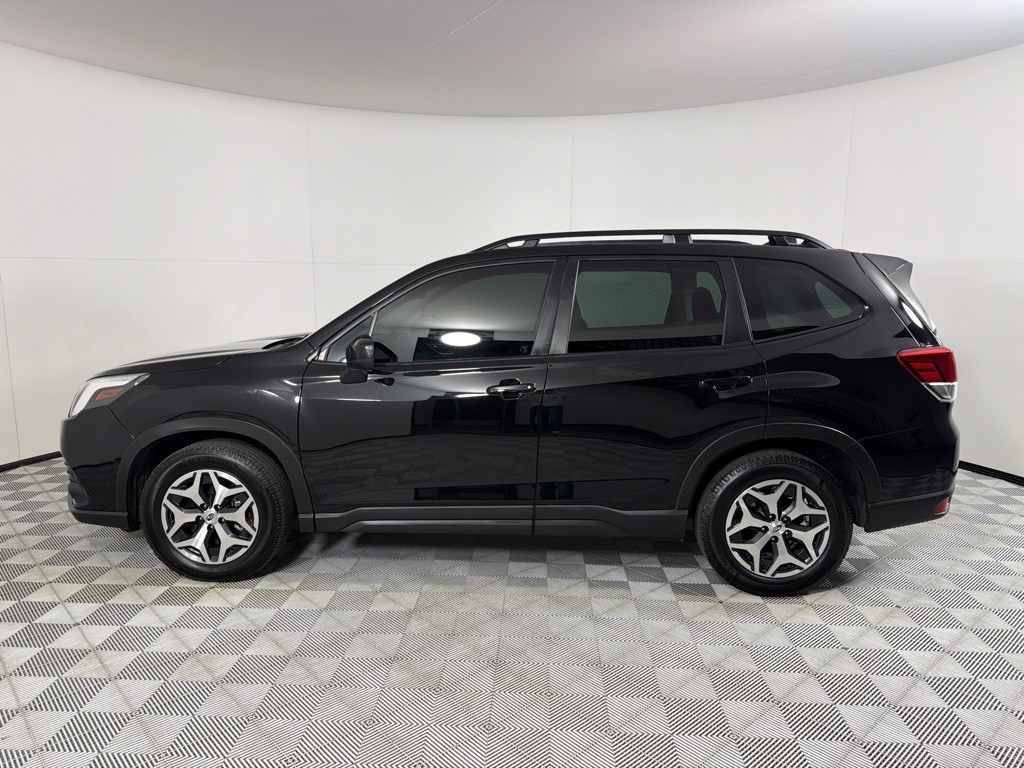 2023 Subaru Forester Image 8