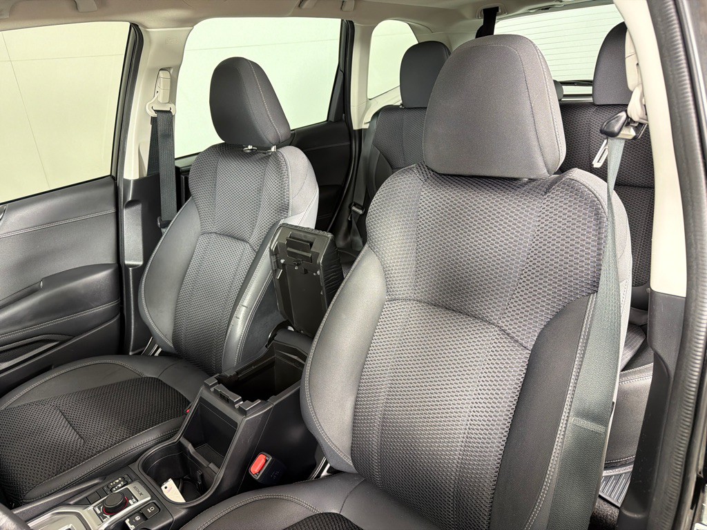 2023 Subaru Forester Image 12