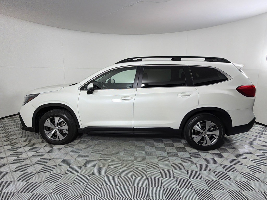 2023 Subaru Ascent Image 8