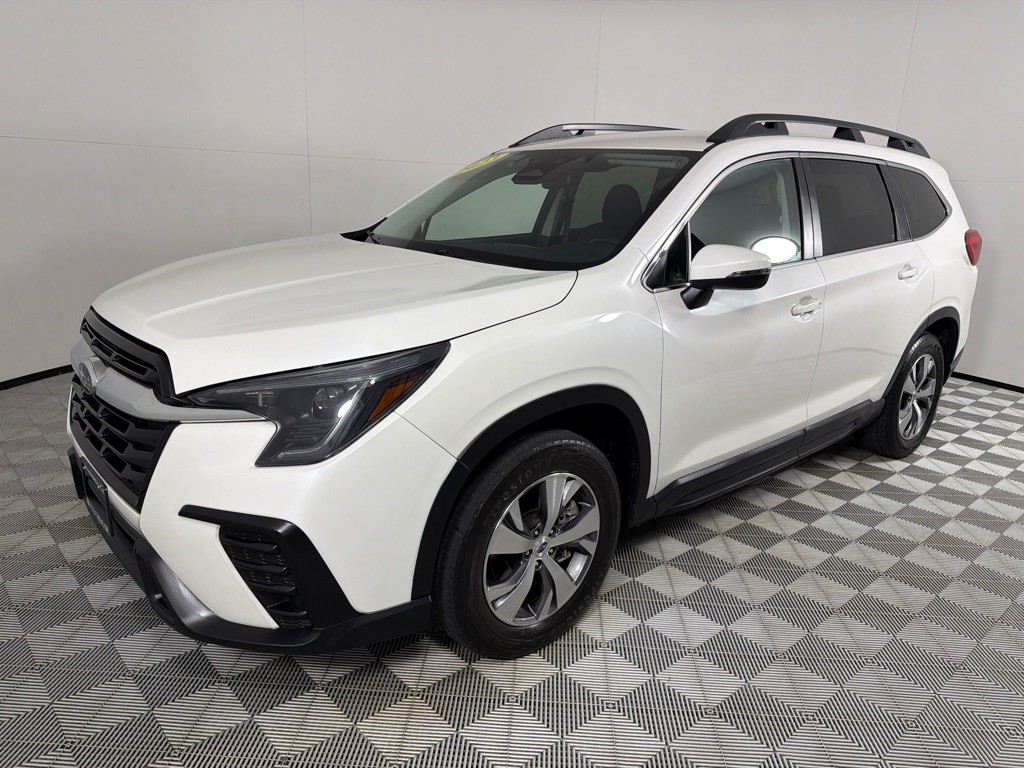 2023 Subaru Ascent Image 9