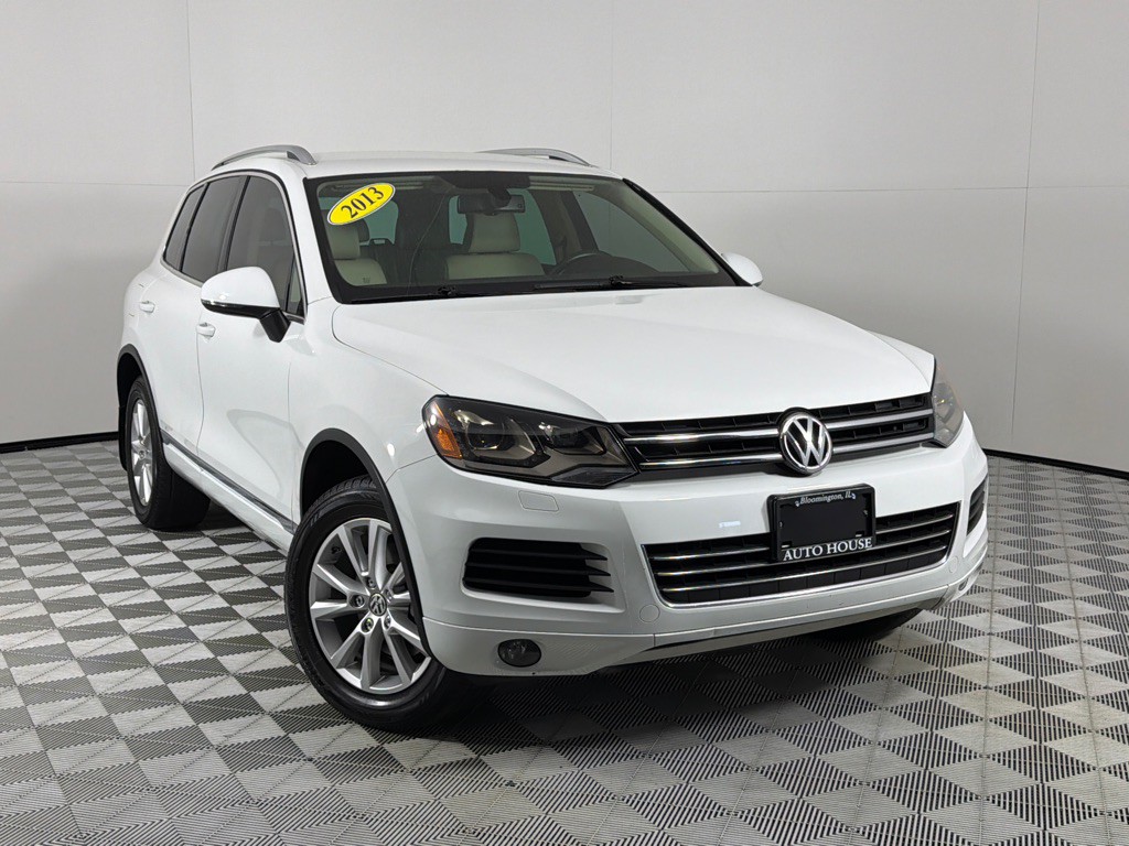 2013 Volkswagen Touareg Image 2