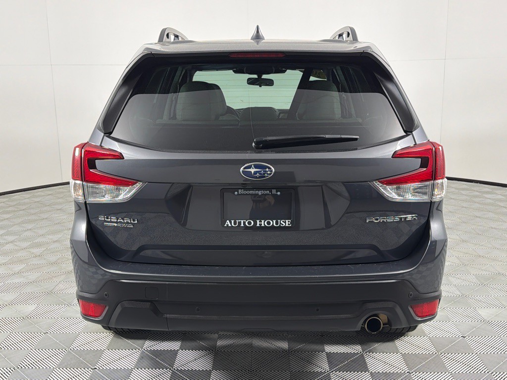 2023 Subaru Forester Image 5