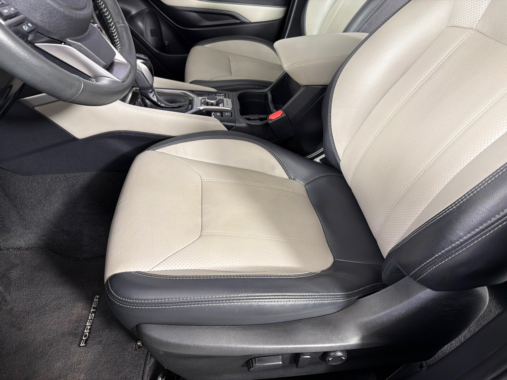 2023 Subaru Forester Image 9