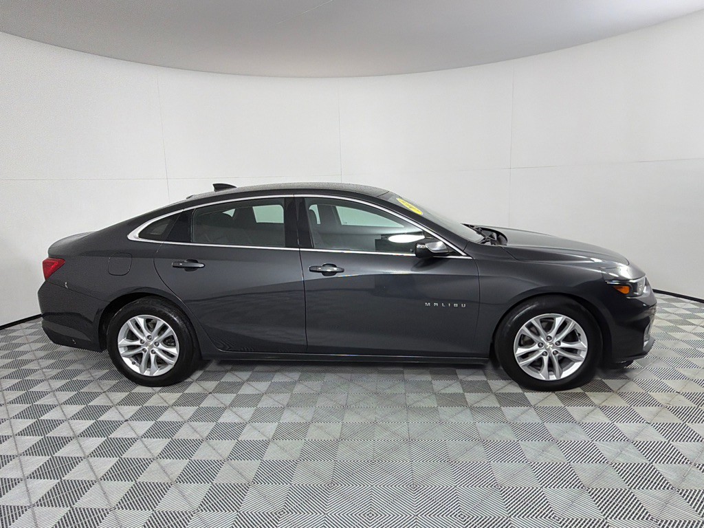 2018 Chevrolet Malibu Image 4