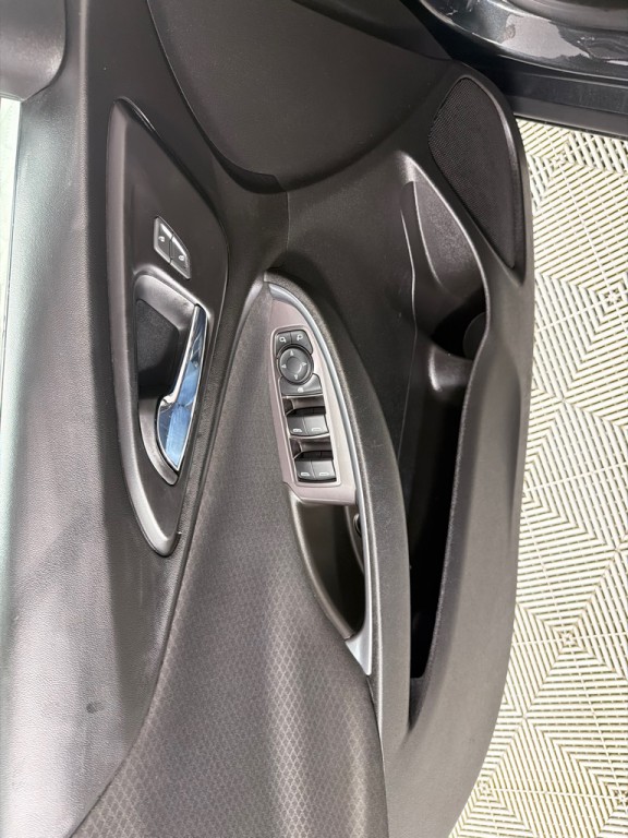 2018 Chevrolet Malibu Image 9