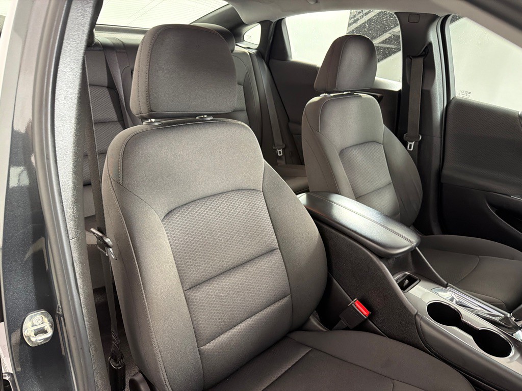 2018 Chevrolet Malibu Image 22