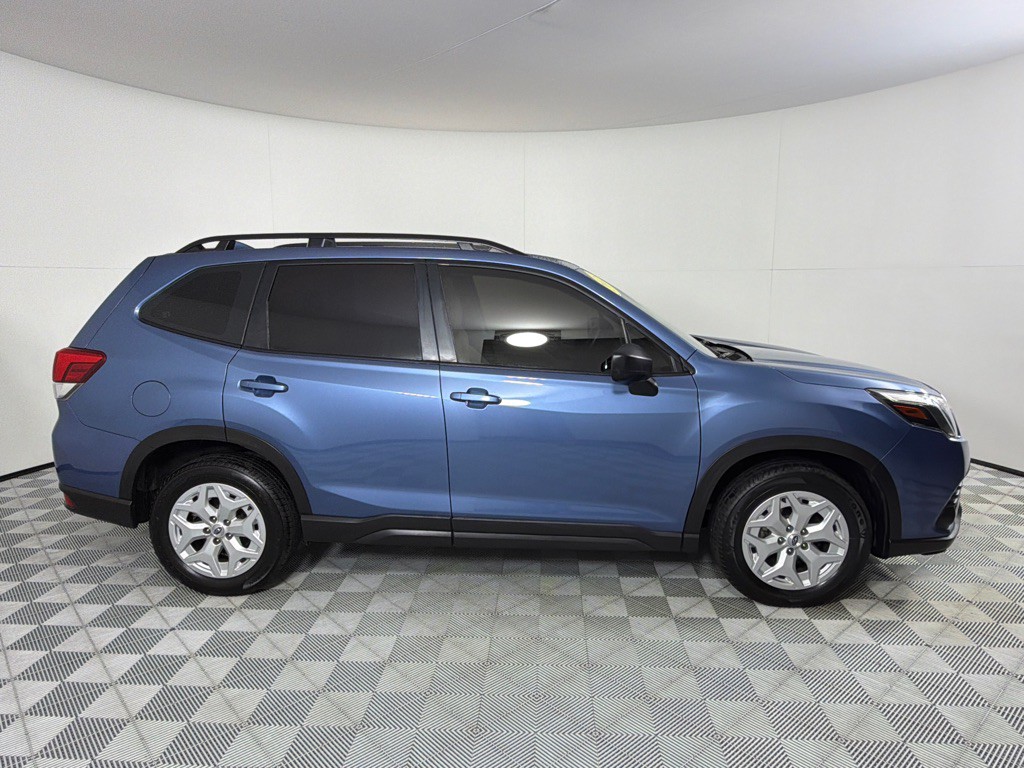 2023 Subaru Forester Image 4