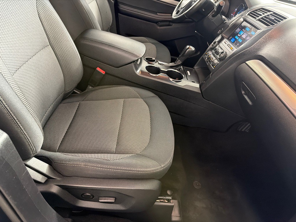 2019 Ford Explorer Image 23