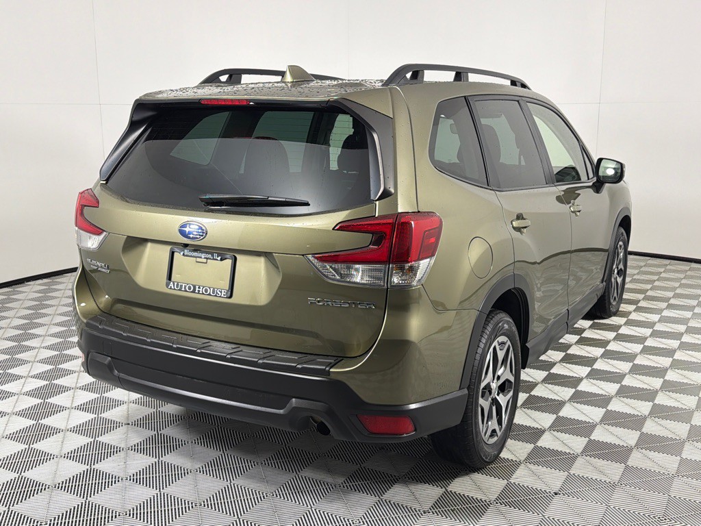 2023 Subaru Forester Image 5