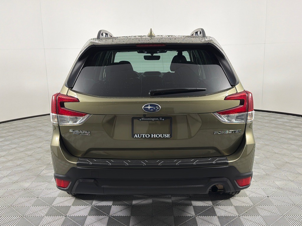 2023 Subaru Forester Image 6