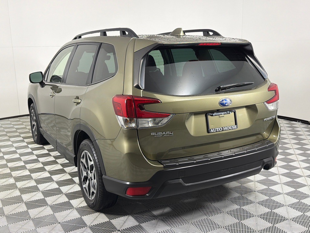 2023 Subaru Forester Image 7