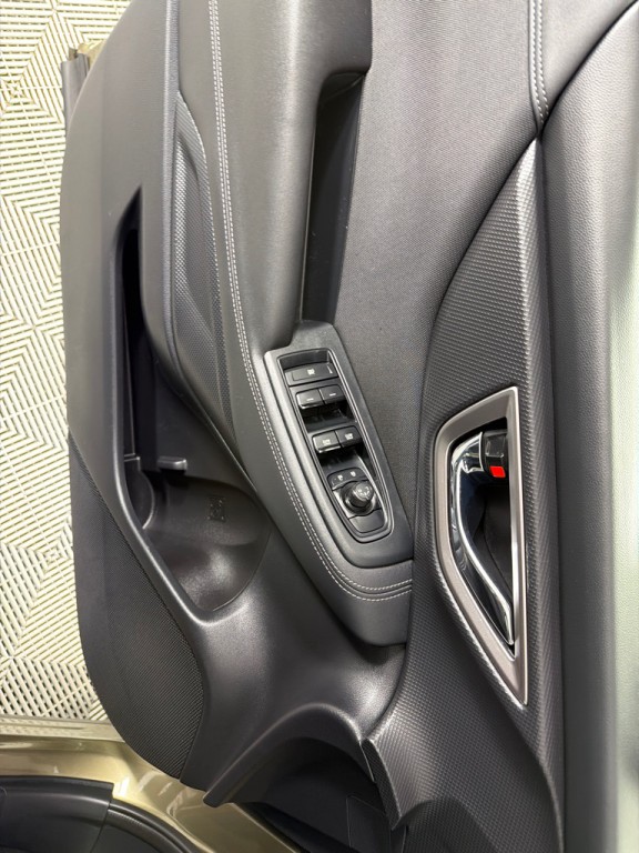 2023 Subaru Forester Image 10