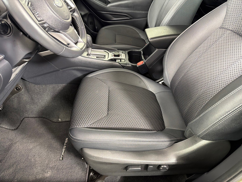 2023 Subaru Forester Image 11