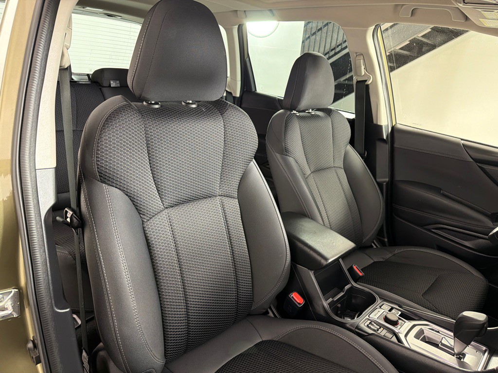 2023 Subaru Forester Image 25
