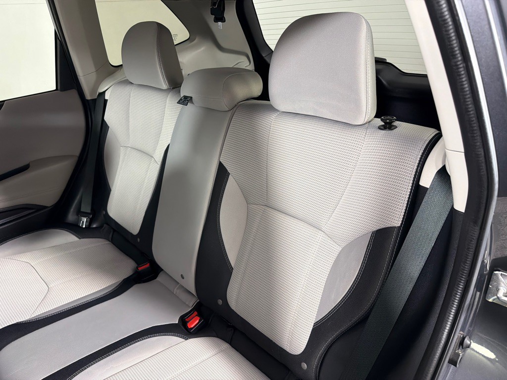 2022 Subaru Forester Image 17