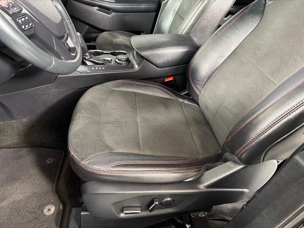 2018 Ford Explorer Image 12