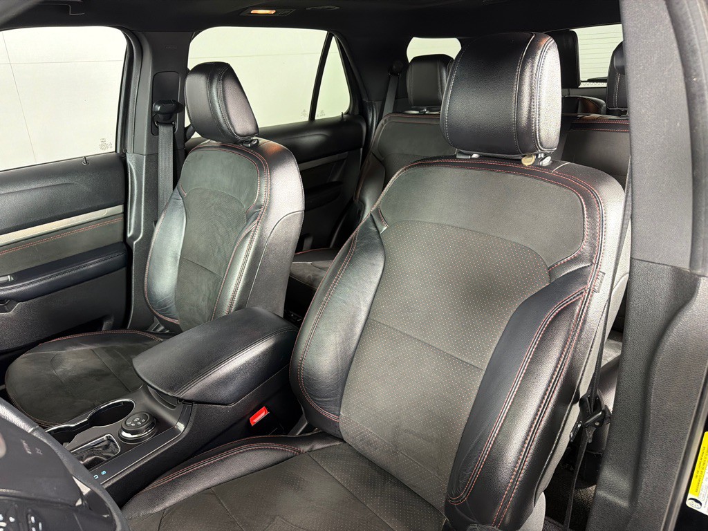 2018 Ford Explorer Image 13