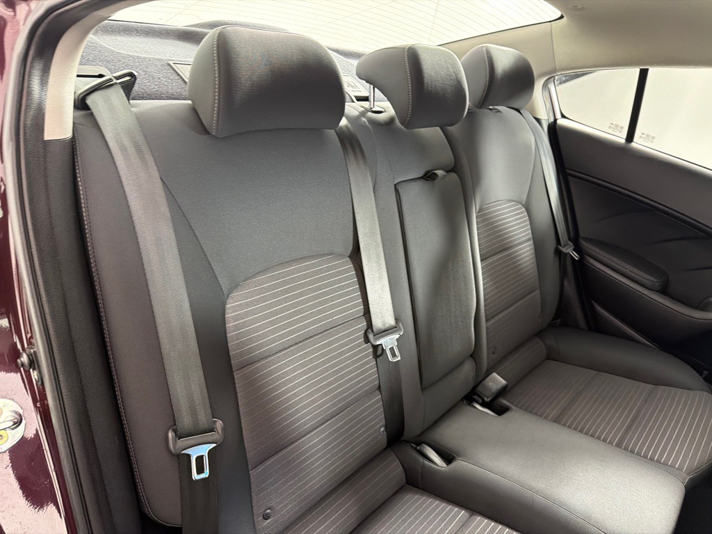 2018 Kia Forte Image 21