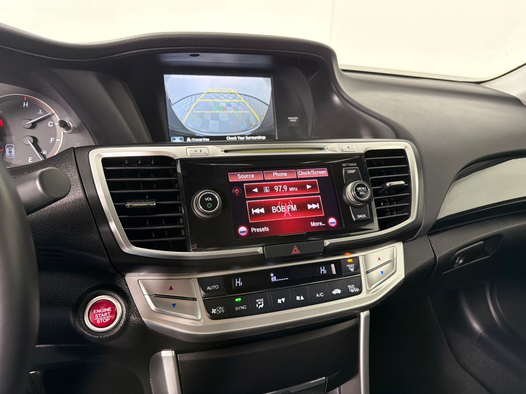 2013 Honda Accord Image 18