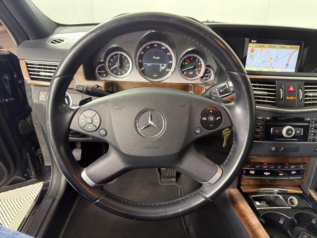 2011 Mercedes-Benz E-Class Image 16