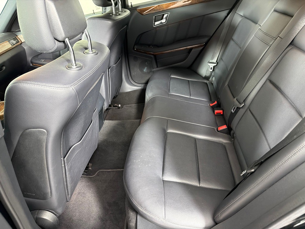 2011 Mercedes-Benz E-Class Image 20