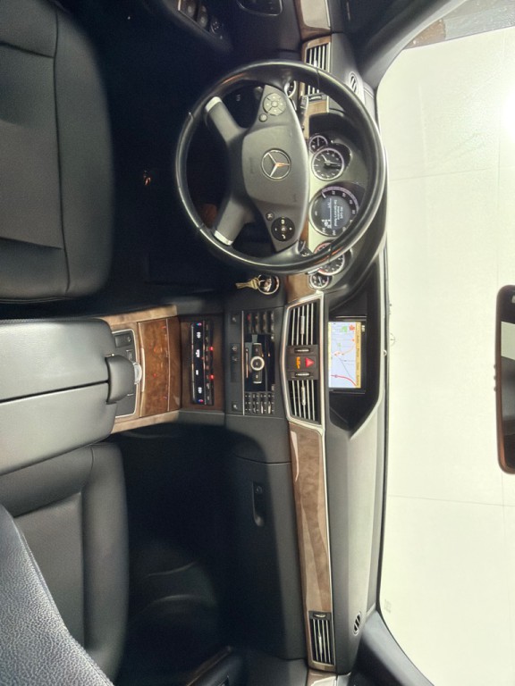 2011 Mercedes-Benz E-Class Image 26