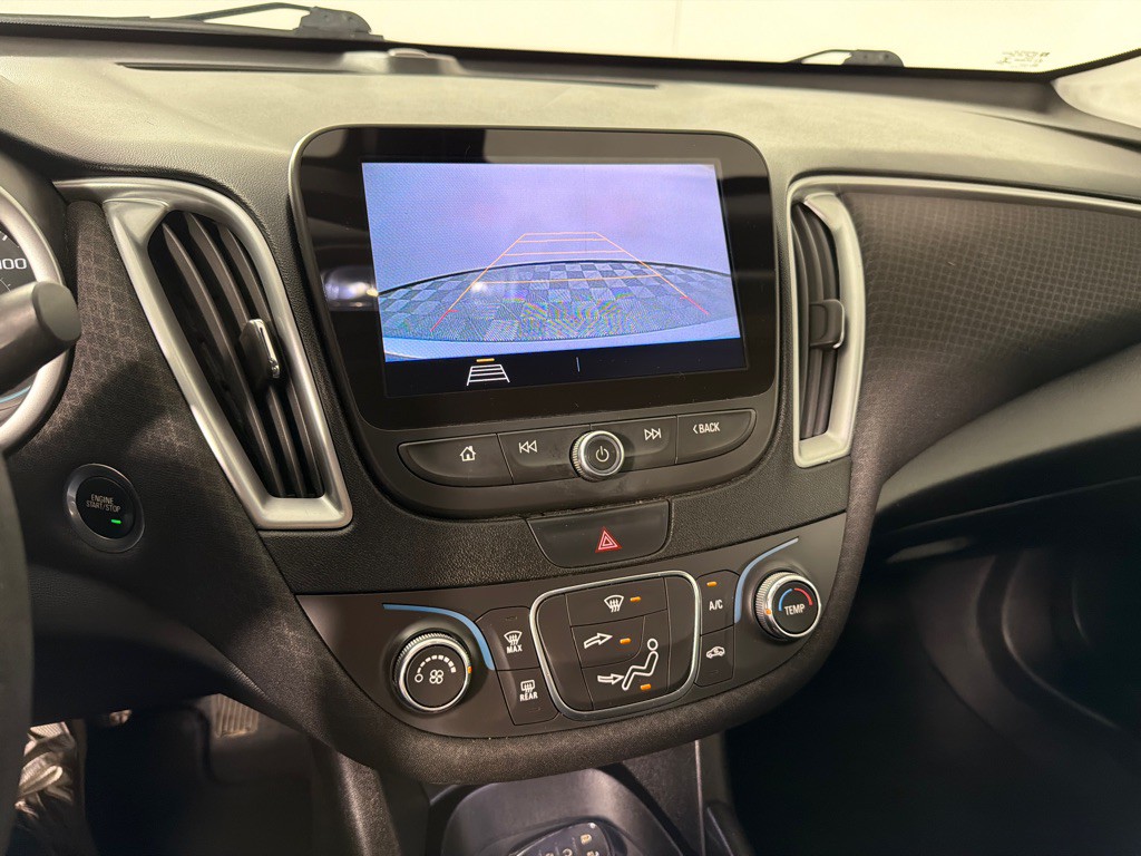 2019 Chevrolet Malibu Image 17
