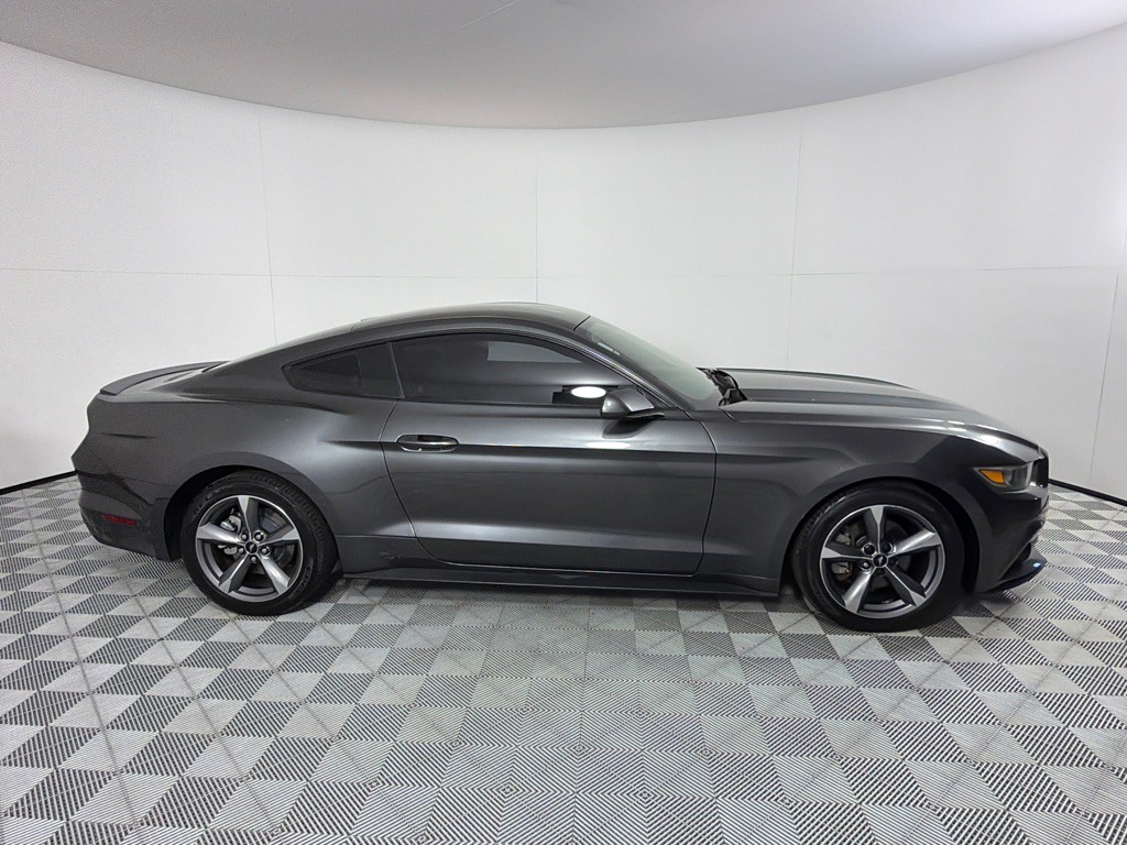 2015 Ford Mustang Image 4