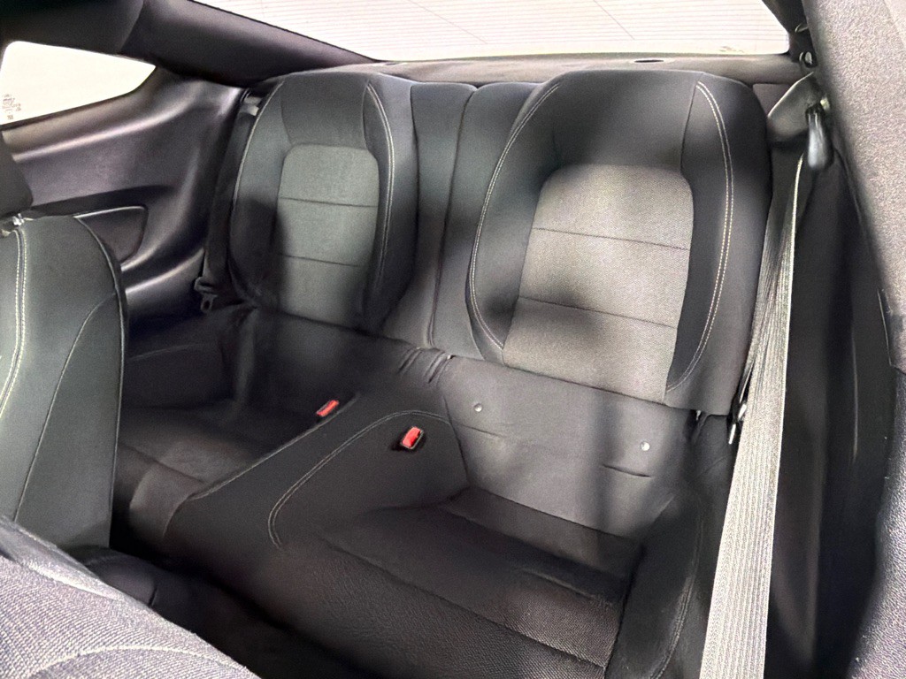 2015 Ford Mustang Image 17
